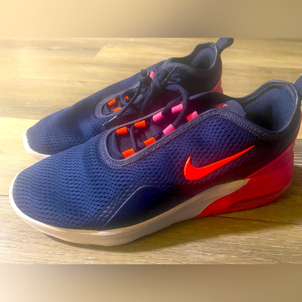 Nike Air Womens Size 11